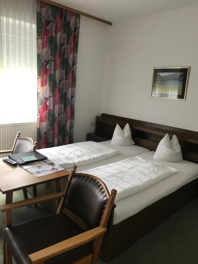 Hotel Jerolitsch Krumpendorf Exteriör bild
